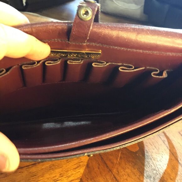 MustDe Cartier Classic Luxury Burgundy Leather Crossbody Bag Good Used Condition - Picture 15 of 16